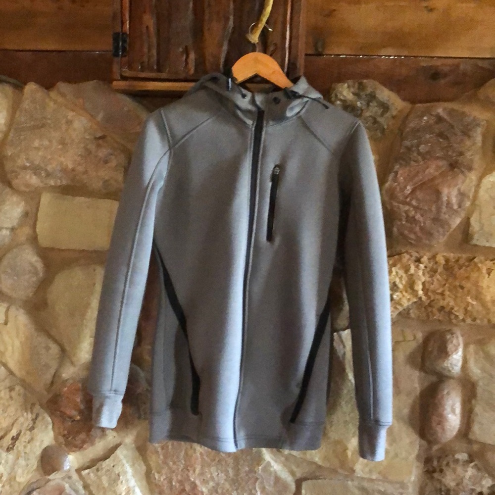 Xersion jacket grey with thumbholes